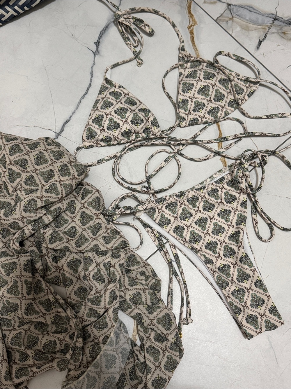 Bikini set with cover up - Picture 5 of 7